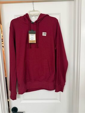 The North Face Men's Burgundy cranberry  Pullover Hoodie with Logo Patch